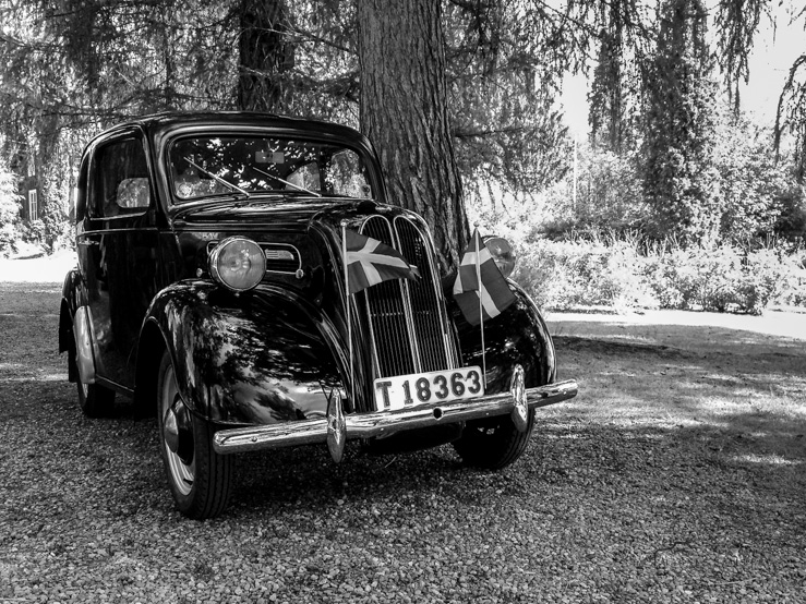 Ford Anglia parkerad på Carl Larsson-gården i Sundborn.