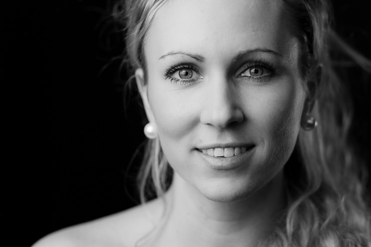 Hanna Bark i studion. Foto: Magnus Stålberg