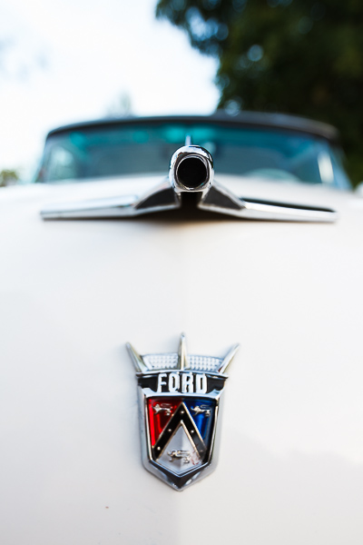 Frpnten på en Ford Fairlane 1995 i Falun. Foto av Magnus Stålberg.