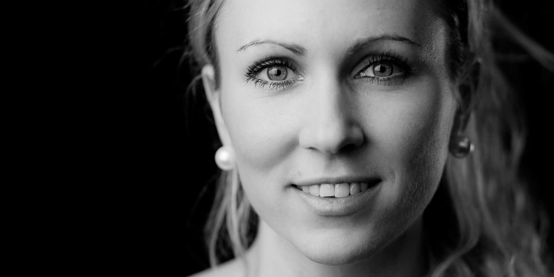 Porträtt av Hanna Bark.
