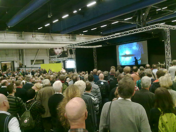 Mattias Klum hade flest besökare av alla på Fotomässan 2011.